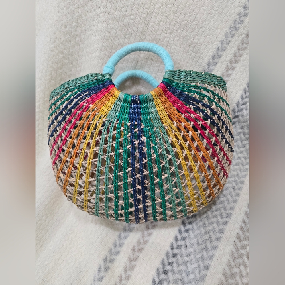Rainbow Fan Rattan Beach Bag from Anthropologie by C&C California - Picture 3 of 12